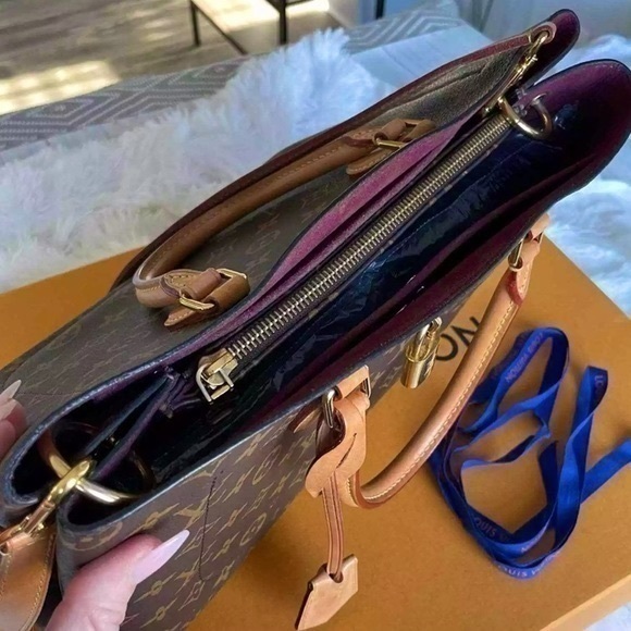 ✖️SOLD✖️ Louis Vuitton Tote Monogram Suede Shoulder Flower Bag - Picture 8 of 16